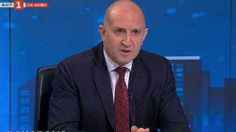 Румен Радев за отрицателно време натрупа нови черни точки пред