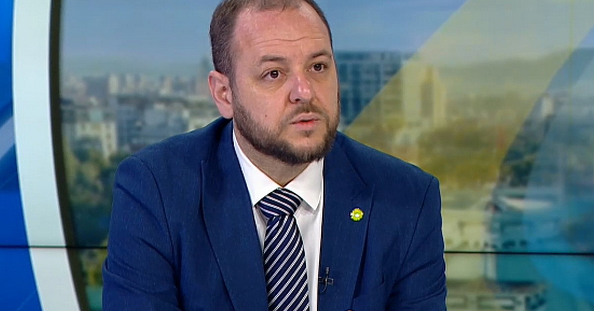 Бившият министър на околната среда и водите Борислав Сандов е