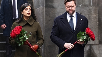 Вицепрезидентът на САЩ Джей Ди Ванс и съпругата му Уша които