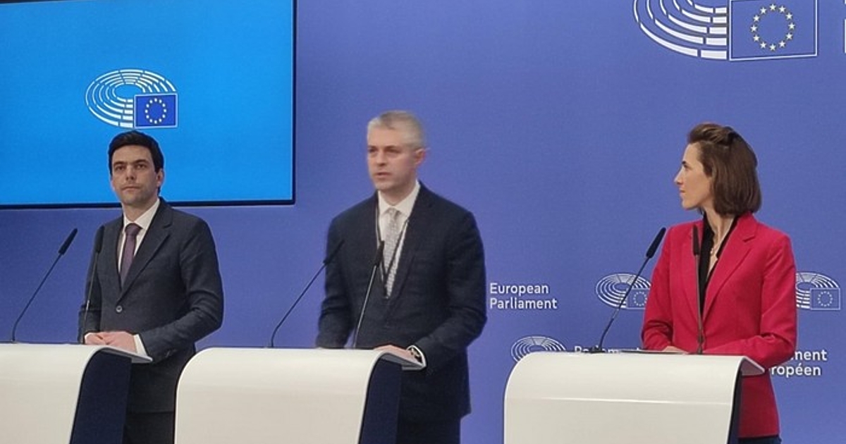 Аз съм доста скептичен към възгледите във външната политика на