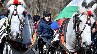 Защо да сме западни ли Това звучи като на въпросите