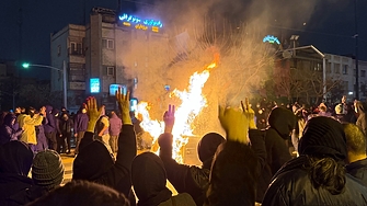 Най малко 30 души в Иран са застрашени от смъртно