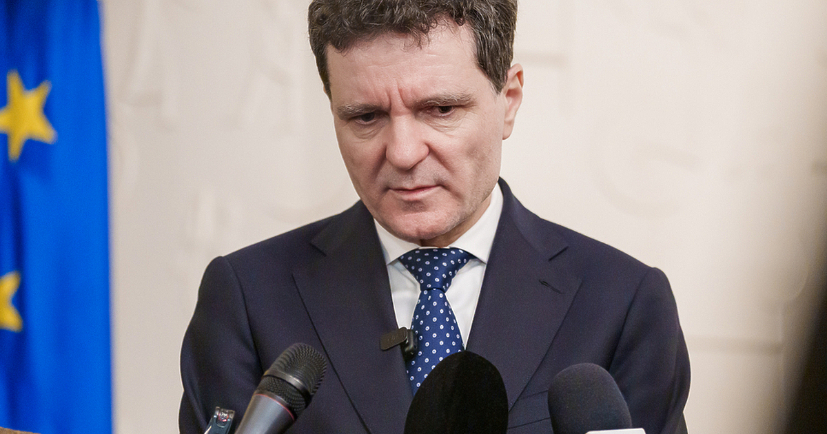 Румънският президент Никушор Дан съобщи днес, че ще участва като