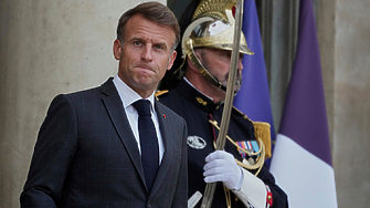 Френският президент Еманюел Макрон пристигна в понеделник вечерта в Индия