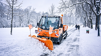 82 снегопочистващи машини остават на терен в София