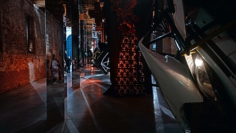 ЕК плаши да спре парите на Венецианското биенале заради Русия