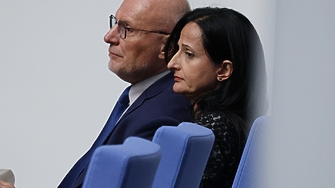 ГЕРБ, Пеевски и ИТН избраха наследника на Гюров в БНБ