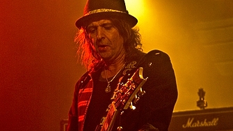 Умря Фил Кембъл, който сръбнал можеше да свири по-добре от другите - трезви