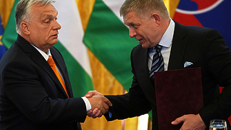 Унгария и Словакия "изискват" вдигане на санкциите срещу руския петрол и газ