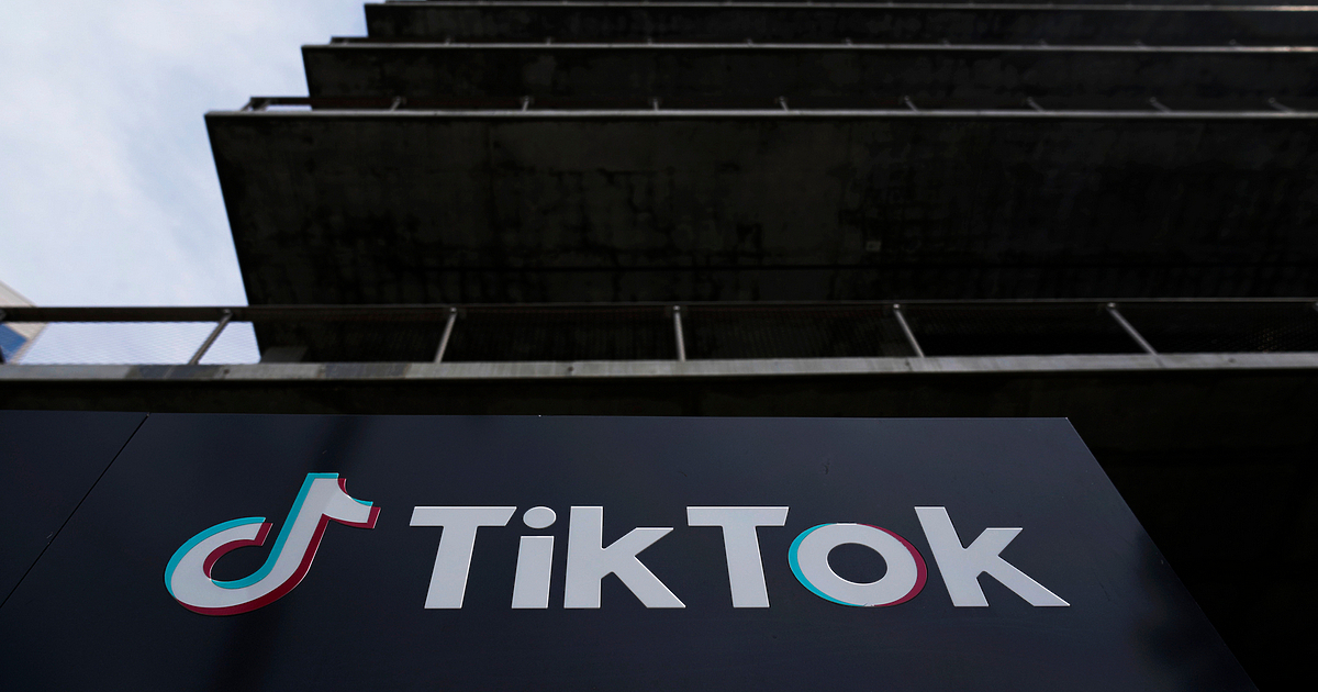 TikTok е закрил 34 акаунта, за които твърди, че са