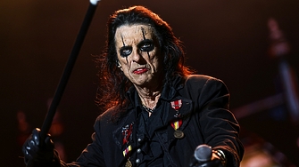 Когато дядо ви Алис Купър реши да забие Smells Like Teen Spirit на "Нирвана" 