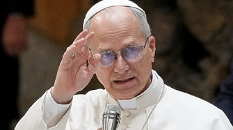 "Лъв е слаб, трябва да се стегне..." Тръмп си намери нов враг, когото да напада - папата