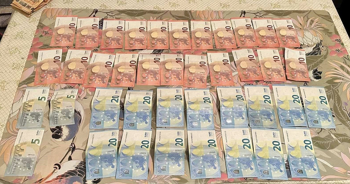 МВР в лицето на служебния министър Емил Дечев и и.д.