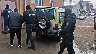 Акциите срещу купения вот: МВР блокира Кърджали  - КПП-та и масови проверки. 30 задържани в Благоевградско