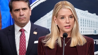 Тръмп уволни главната прокурорка Пам Бонди