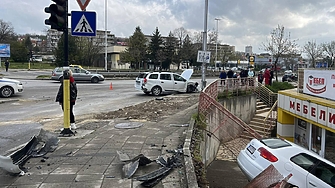 Бяло "Ауди" на гости - направо във вашия магазин