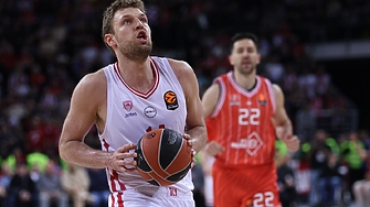 Александър Везенков е топреализатор в Евролигата за сезон 2025-26
