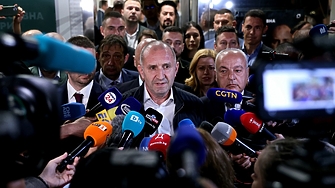 "Не можем да говорим за „сценарий Джорджеску". Как са повлияли социалните мрежи на изборния резултат на Радев