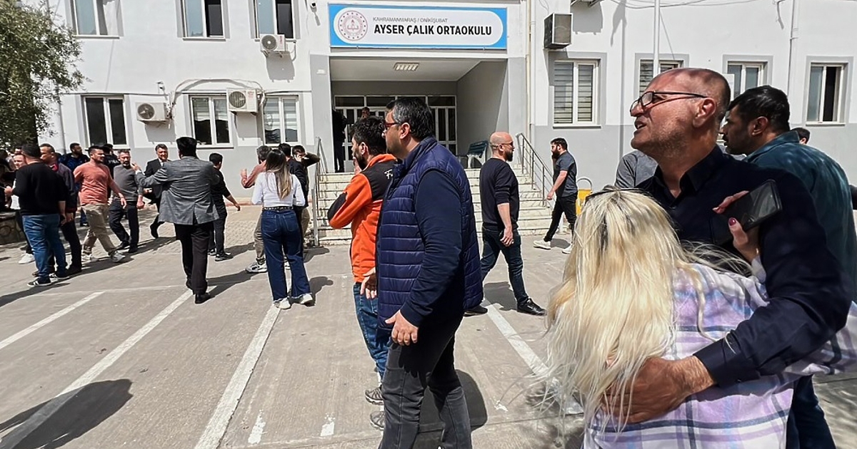 Майката на младежа, който уби девет души при стрелба миналата седмица