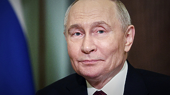 Ограничения за пътуване за Владимир Путин строги забрани за служителите