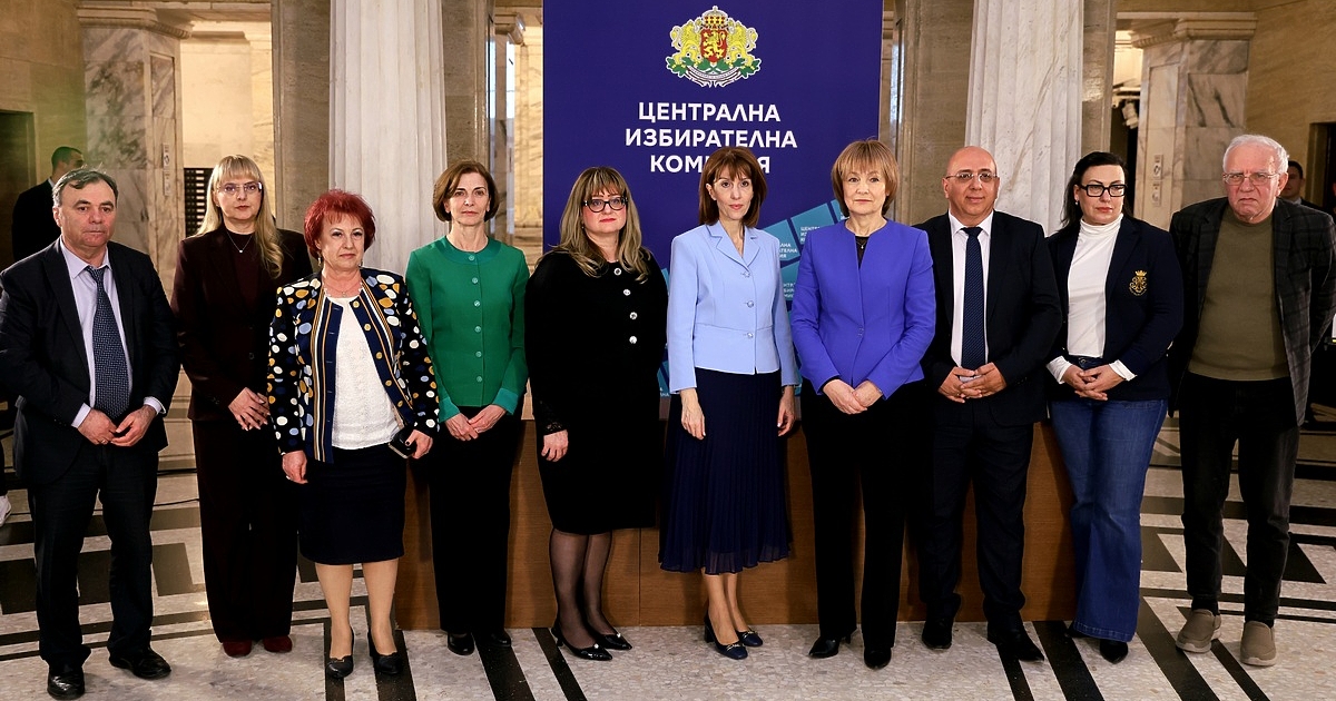 Мандатът на Централната избирателна комисия (ЦИК) изтече вчера – 12