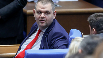 Парламентът отказа да създаде комисия за имуществото на Делян Пеевски. ПБ не я подкрепи