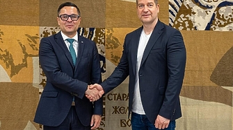 Правителството готви 15 мерки срещу поскъпването на горивата