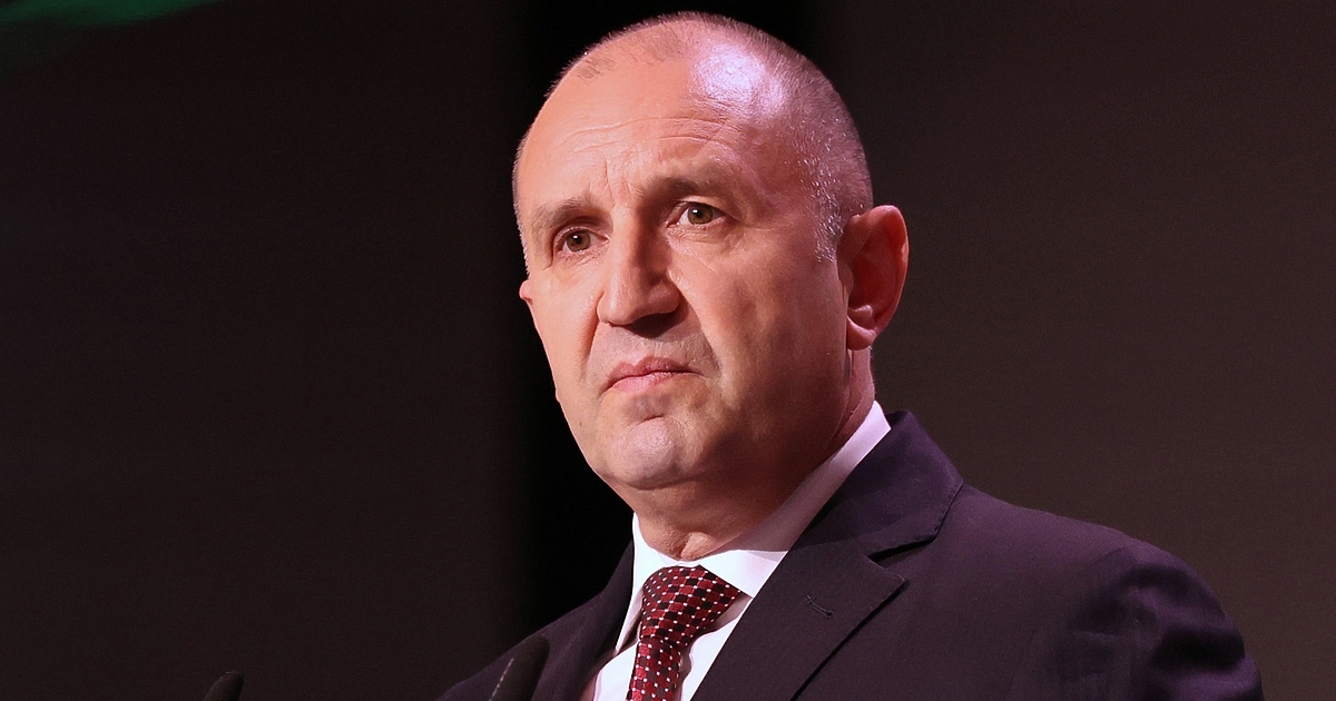Това решение ще бъде взето от президента Румен Радев“, отговаря