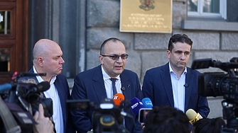 ДБ: Искаме да похвалим правителството за някои смели реформи, които загатна