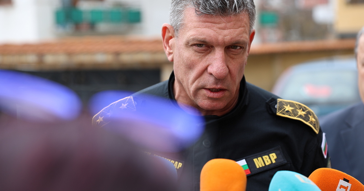 Днес напускам МВР.Да избирам между поста и принципите си е