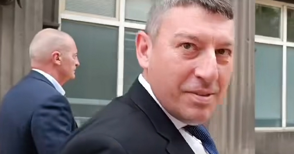 Деньо Денев не е бил отстранен дисциплинарно, а е подал