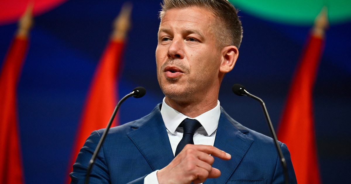 След впечатляващата си изборна победа Петер Модьор помете от власт
