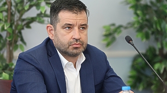 Демократична България внася искане за освобождаване на подуправителя на НЗОК