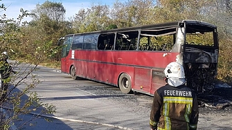 Автобус пътуващ по линията Бургас – София се е запалил