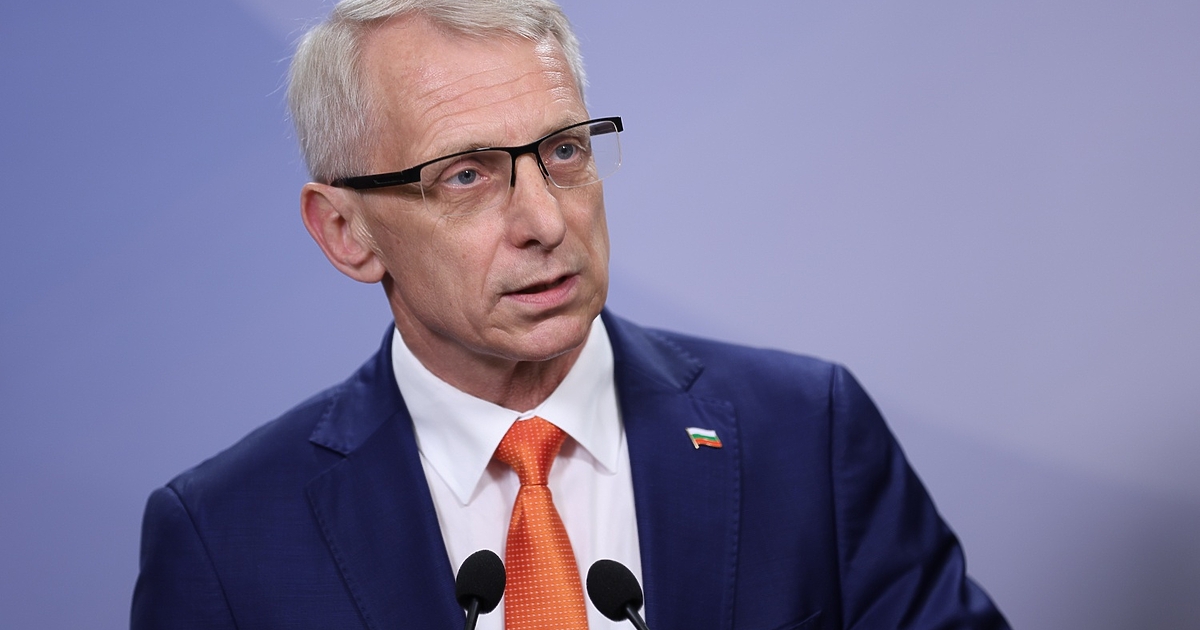 Бившият министър-председател Николай Денков обвини премиера Румен Радев, че изпраща