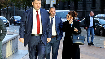 Конституционната съдийка Десислава Атанасова не е била в отпуск докато