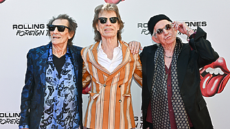 Заредени с младежка енергия The Rolling Stones издадоха своя 25