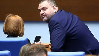 След тежката загуба на ДПС на парламентарните избори през април продължават