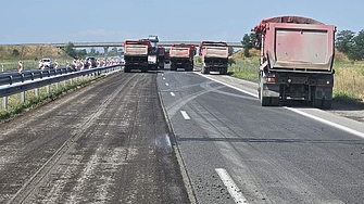 Потенциална схема за незаконно превъзлагане на ремонтни дейности на автомагистрала
