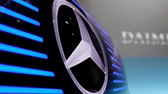 Mercedes Benz отново продава по малко автомобили като особено сериозни
