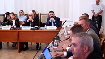 Парламентарната комисия по отбрана прие проект на решение за пребиваване