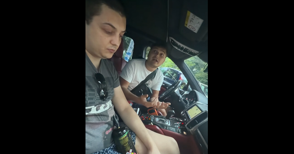 Ей това е България, 21 годишни хубостници, в 5 следобяд