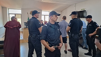 Още на първа инстанция: бащата и синът от "Кръв и чест" излизат на свобода
