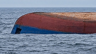Удареният край нос Калиакра кораб потъна